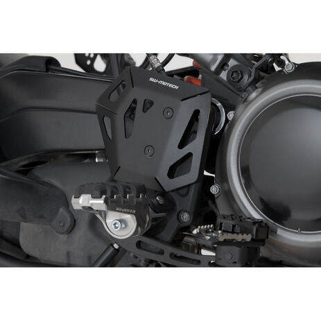 _Bremspumpen-Schutz SW-Motech Harley Davidson Pan America 21-.. | BPS.18.911.10000B | Greenland MX_